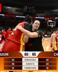 中国女篮15负完败比利时引热议 记者吐槽内线优势，几乎荡然无存